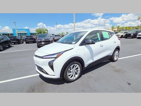 New 2027 Chevrolet Bolt LT w/ Comfort Package FWD image 22