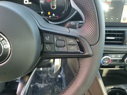 New 2025 Alfa Romeo Giulia AWD image 29