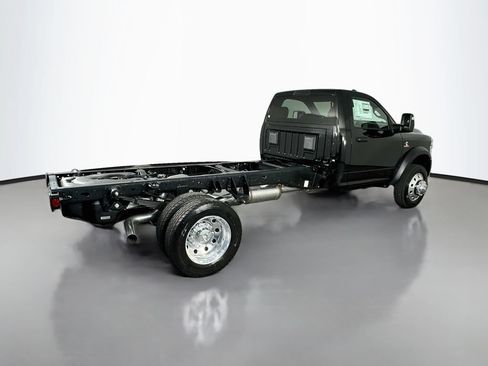 New 2026 RAM 5500 Tradesman w/ Chrome Appearance Group AWD/4WD image 7