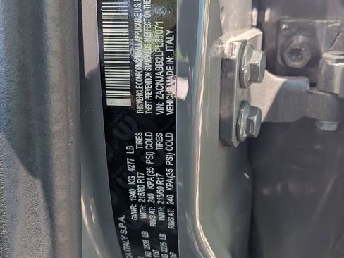 Used 2020 Jeep Renegade Altitude FWD image 29