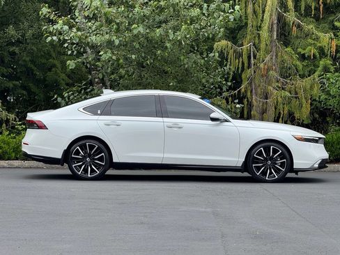 Certified 2025 Honda Accord Touring image 41