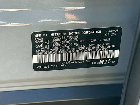 New 2026 Mitsubishi Outlander SE image 32