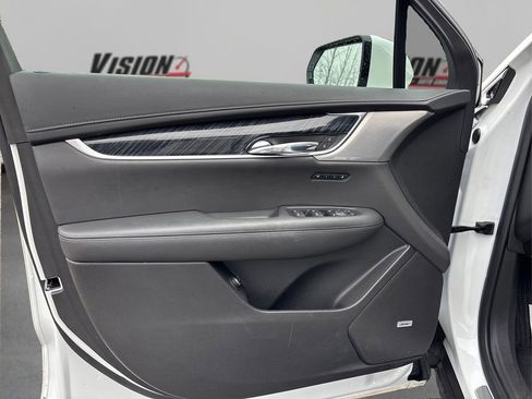 Used 2021 Cadillac XT6 Premium Luxury image 25