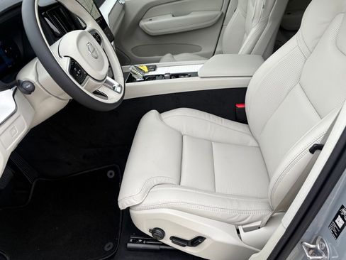 New 2026 Volvo XC60 B5 Ultra w/ Protection Package Premier AWD/4WD image 18