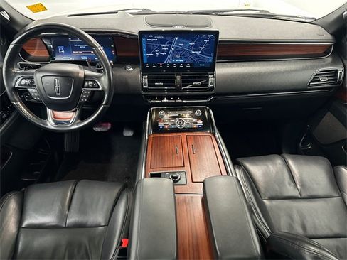 Used 2022 Lincoln Navigator Reserve image 22