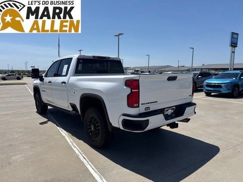 Used 2024 Chevrolet Silverado 2500 LTZ w/ LTZ Plus Package AWD/4WD image 4