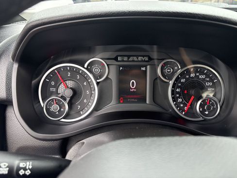 Used 2025 RAM 2500 Big Horn AWD/4WD image 15