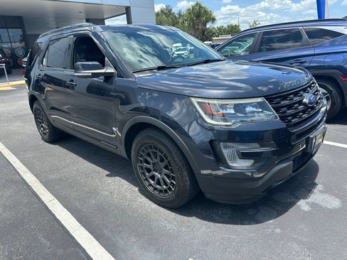Used 2017 Ford Explorer Sport w/ Equipment Group 401A AWD/4WD image 1