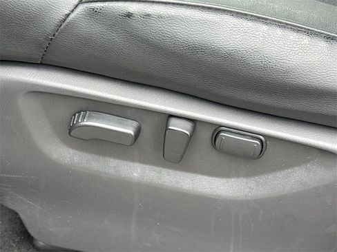 Certified 2023 Nissan Armada SL w/ Captain's Chairs Package image 29