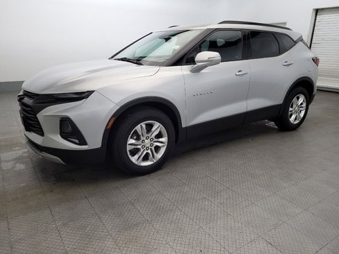 Used 2019 Chevrolet Blazer LT image 2