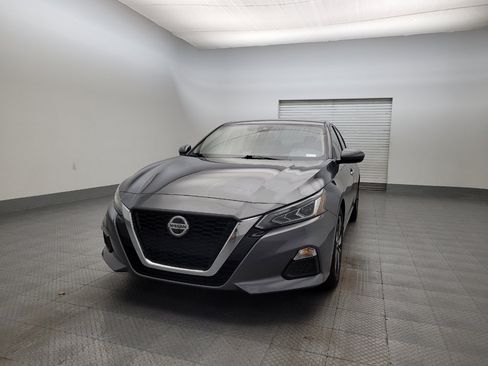 Used 2021 Nissan Altima 2.5 SV FWD image 15