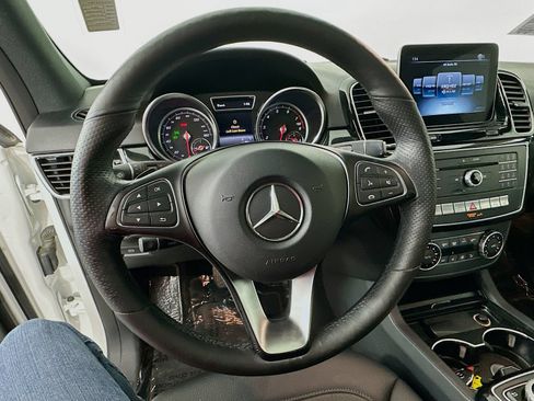 Used 2018 Mercedes-Benz GLE 350 4MATIC image 12