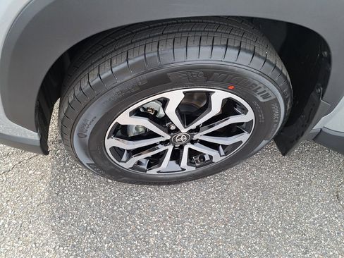 New 2026 Toyota Corolla Cross SE image 14