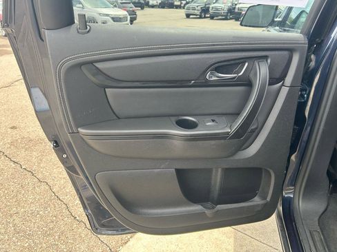 Used 2017 Chevrolet Traverse LT w/ Style and Technology Package AWD/4WD image 13