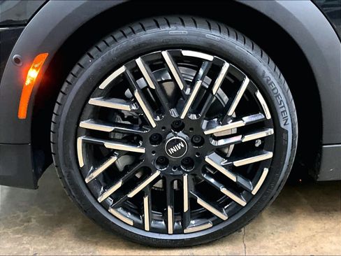 Used 2025 MINI Cooper S FWD image 12