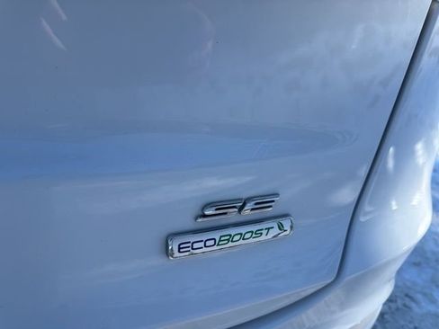 Used 2020 Ford Fusion SE image 27