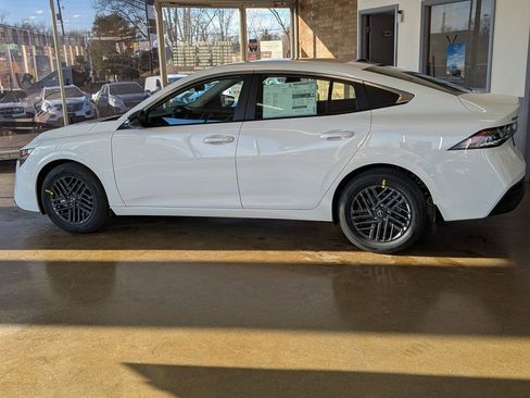 New 2026 Nissan Sentra SV w/ Floor Mat Package image 5