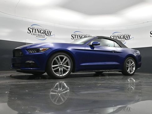 Used 2016 Ford Mustang Premium w/ Pony Package RWD image 28