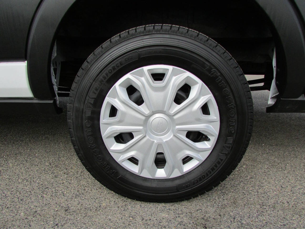 Used 2023 Ford Transit 250 148 High Roof Extended w/ Load Area Protection Package RWD image 10