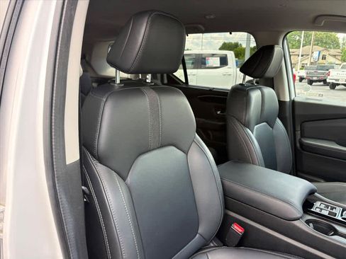 Used 2024 Honda Pilot EX-L image 5