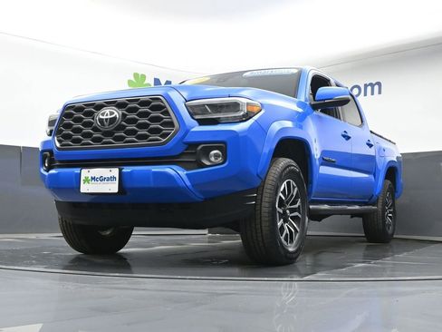 Used 2020 Toyota Tacoma SR5 image 6