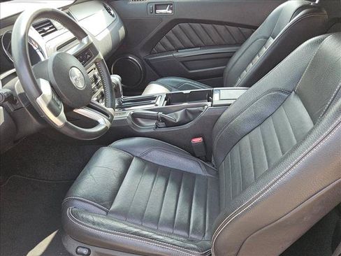 Used 2011 Ford Mustang GT Premium w/ Security Pkg RWD image 14