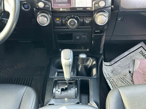 Used 2021 Toyota 4Runner TRD Off-Road Premium AWD/4WD image 16