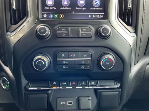 Used 2020 Chevrolet Silverado 1500 RST w/ RST Value Package AWD/4WD image 15