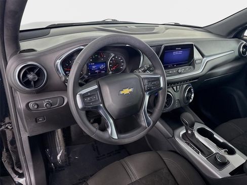Used 2021 Chevrolet Blazer LT FWD image 9