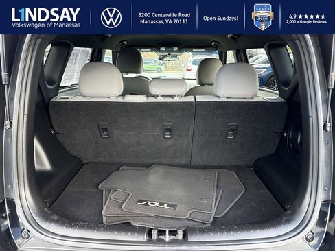 Used 2016 Kia Soul Base image 11