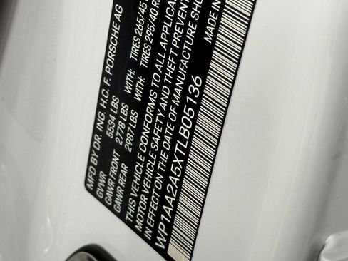 Certified 2026 Porsche Macan AWD/4WD image 25