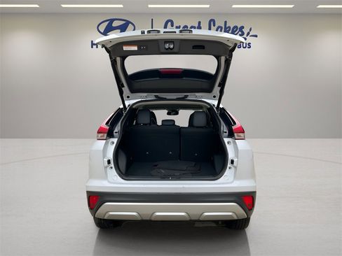 Used 2024 Mitsubishi Eclipse Cross SE image 11