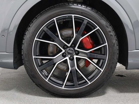 Used 2020 Audi Q8 Prestige w/ Prestige Package AWD/4WD image 38