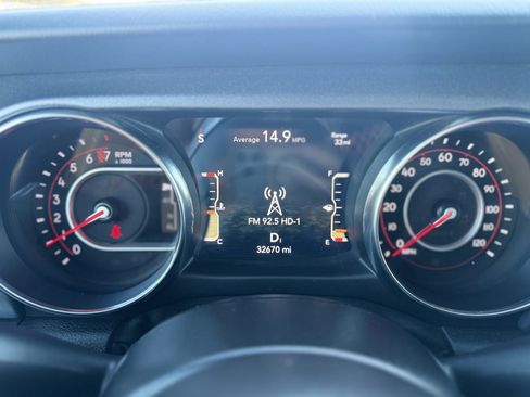 Used 2021 Jeep Gladiator Mojave image 11