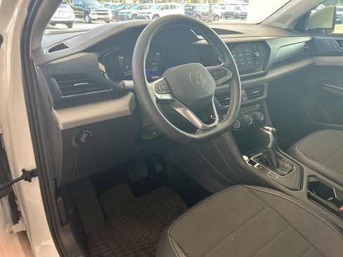 Certified 2023 Volkswagen Taos SE FWD image 13
