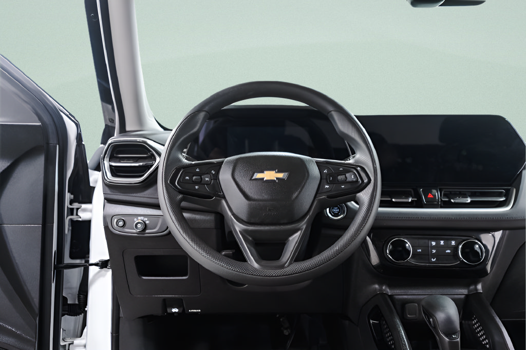 Used 2025 Chevrolet TrailBlazer LT AWD/4WD image 10