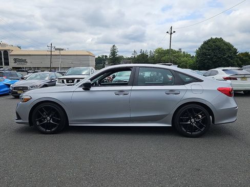 Used 2023 Honda Civic Sport image 4
