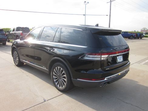 Used 2020 Lincoln Aviator Reserve w/ Elements Package Plus AWD/4WD image 4