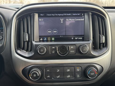 Used 2019 Chevrolet Colorado LT w/ Redline Special Edition image 12