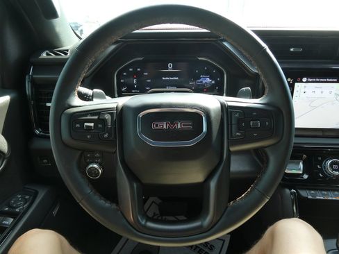 Used 2025 GMC Sierra 1500 AT4 w/ AT4 Premium Package AWD/4WD image 37