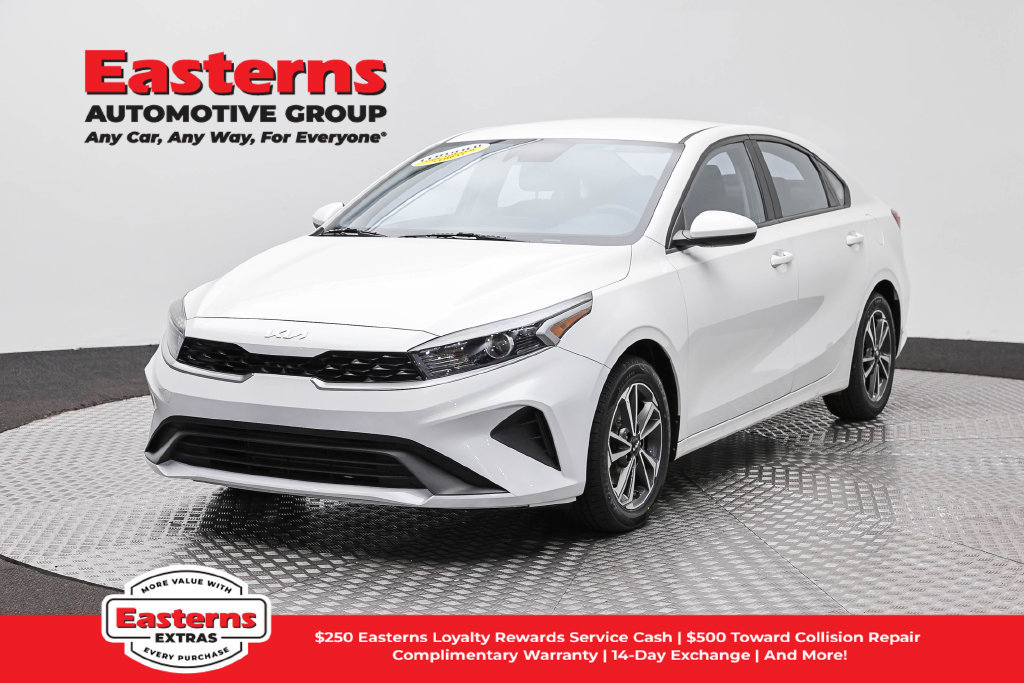 Used 2023 Kia Forte LXS FWD image 1