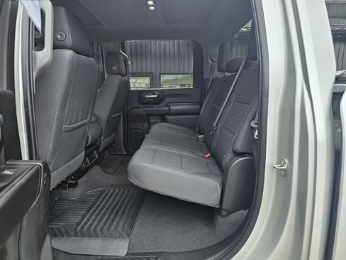 Used 2022 Chevrolet Silverado 2500 Custom w/ Gooseneck/5TH Wheel Package image 10