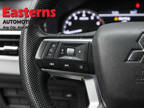 Used 2022 Mitsubishi Outlander SEL image 15