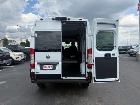 Used 2024 RAM ProMaster 2500 FWD image 33