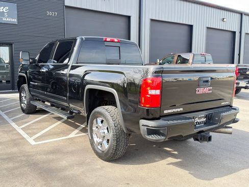 Used 2015 GMC Sierra 3500 Denali w/ Duramax Plus Package image 6