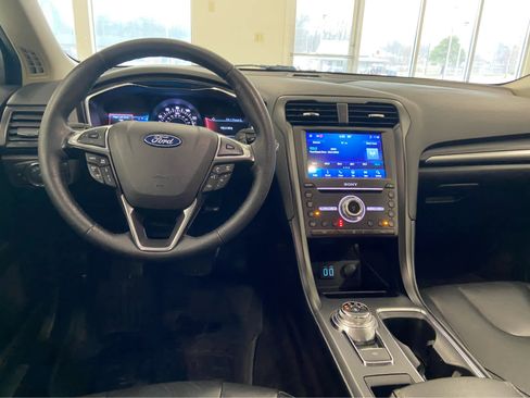 Used 2020 Ford Fusion Titanium image 16