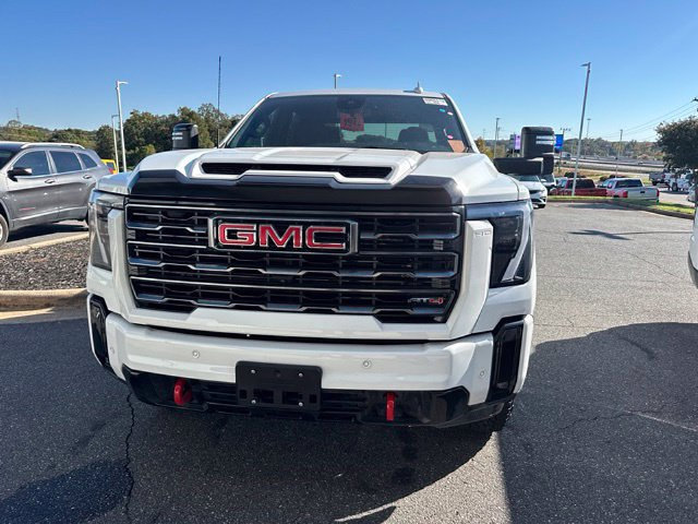 Used 2026 GMC Sierra 2500 AT4 AWD/4WD image 2