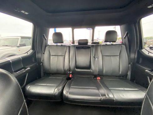 Used 2019 Ford F150 Lariat w/ Equipment Group 502A Luxury AWD/4WD image 31
