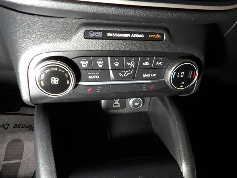 Used 2020 Ford Escape SE AWD/4WD image 16