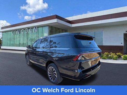 Certified 2025 Lincoln Navigator Black Label AWD/4WD image 7